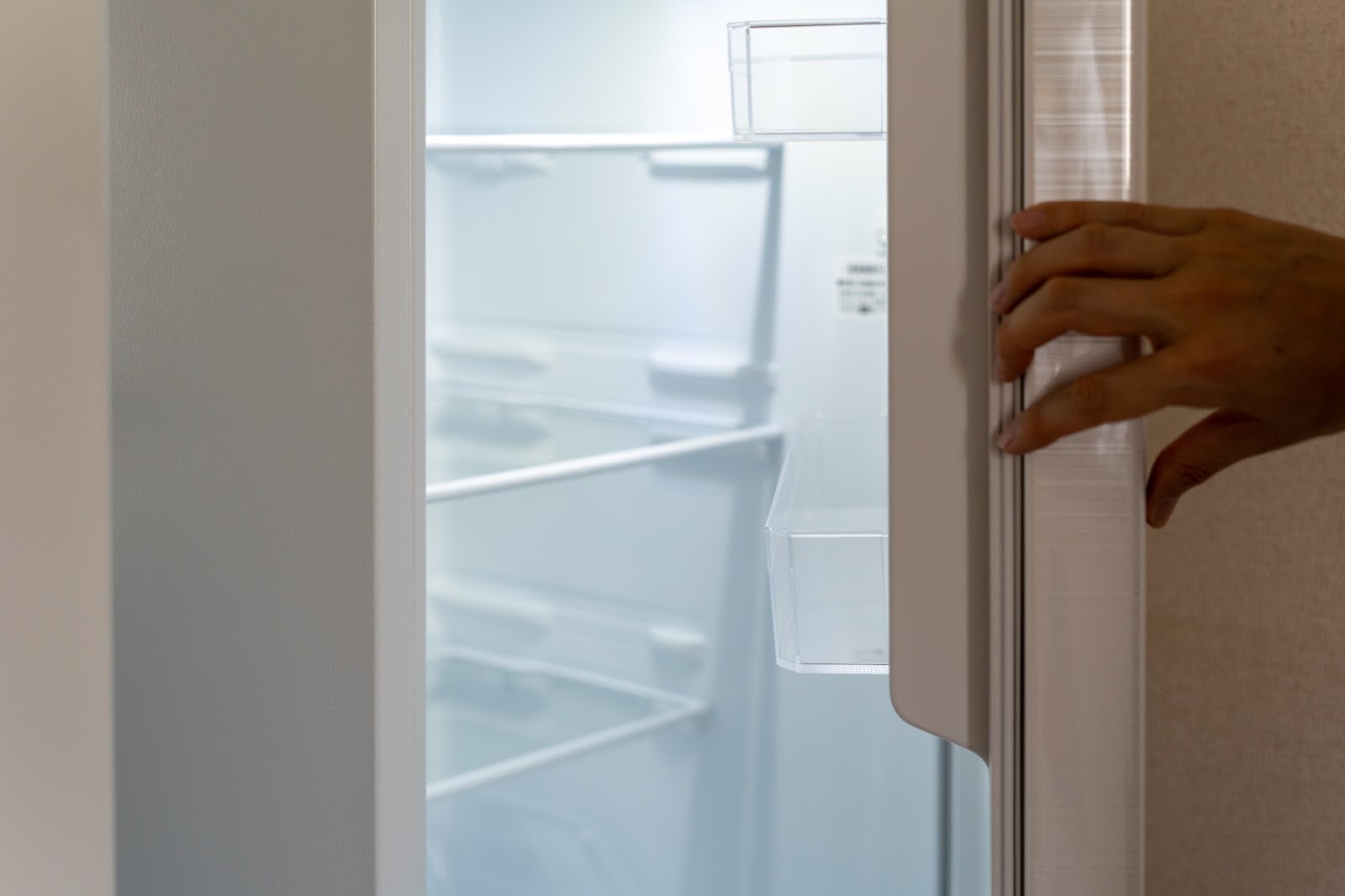 冷蔵庫の処分方法と処分費用の目安は？手軽に処分したいなら不用品回収業者がおすすめ！